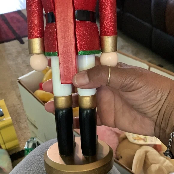 NWT beautiful Nutcracker - Picture 6 of 9